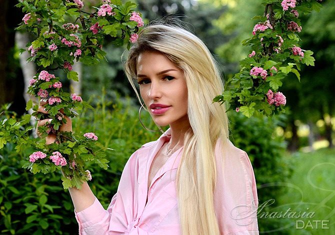 Attractive Ukrainian Model Juliana From Kiev 34 Yo Hair Color Blond 8440